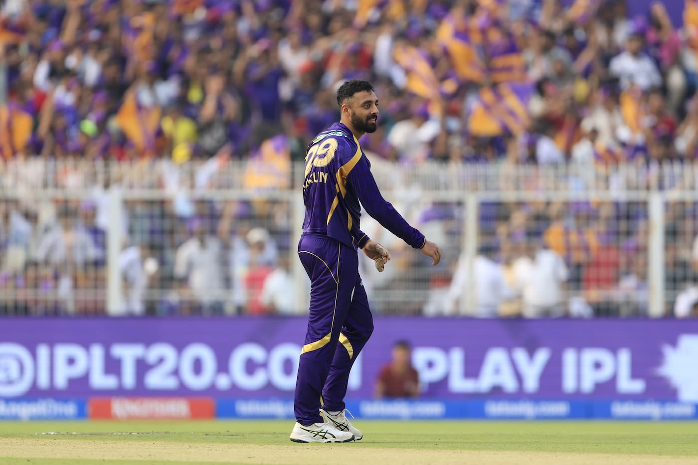Varun Chakravarthy finished with stunning figures of 4-0-14-3