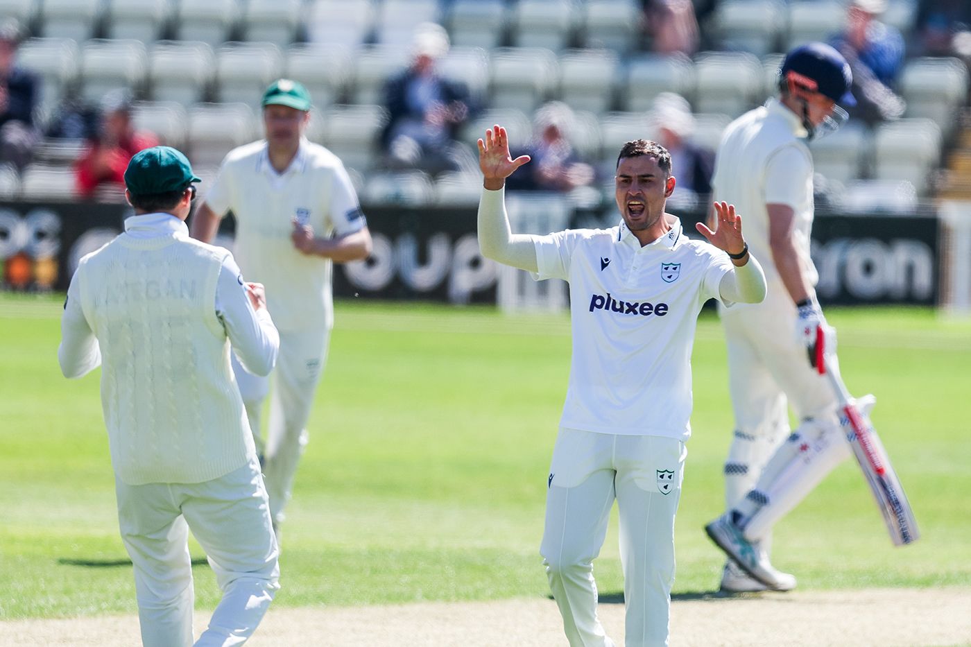 Beyers Swanepoel claimed his first Worcestershire wickets