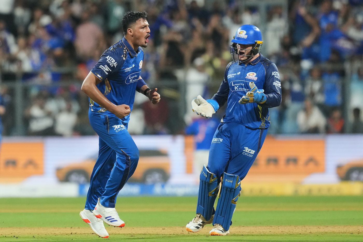AM Ghazanfar had Ishan Kishan dragging on