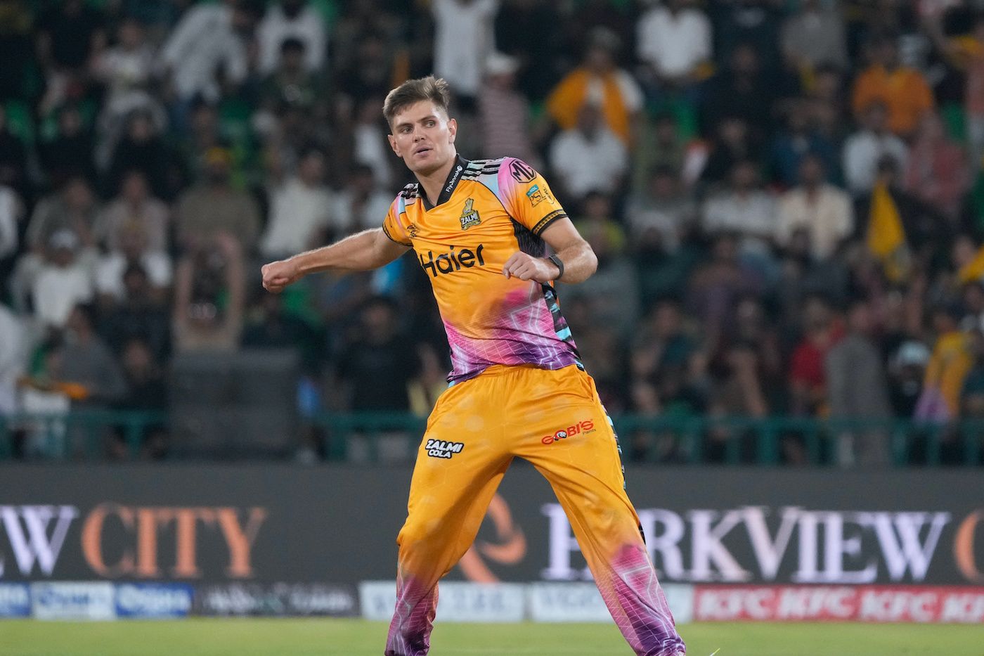 Aaron Hardie cleaned up the tail to finish with a four-for