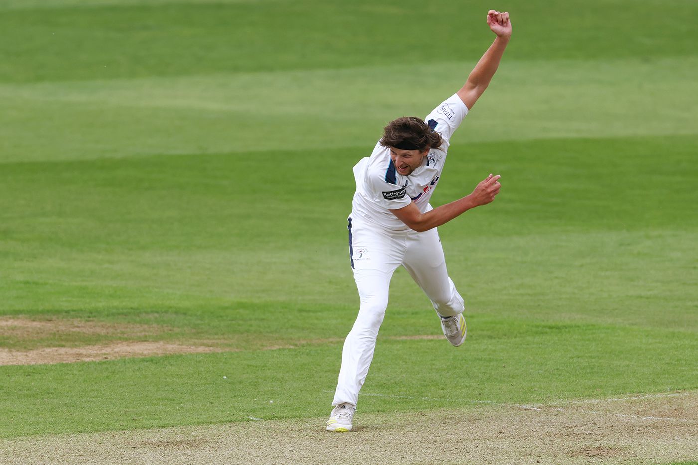 Jack White helped bundle Warwickshire out with a four-for