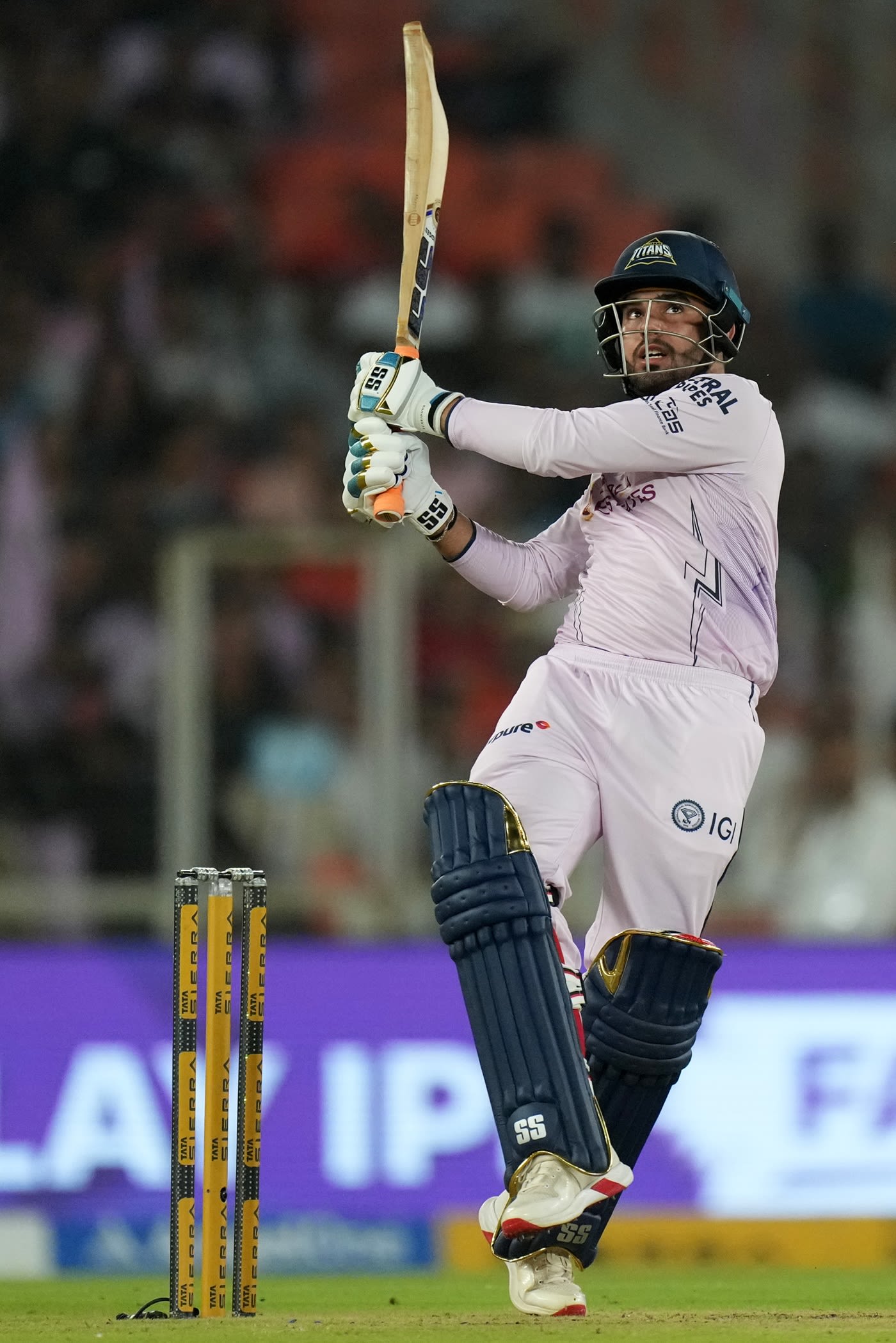 Nishant Sindhu swats one stylishly
