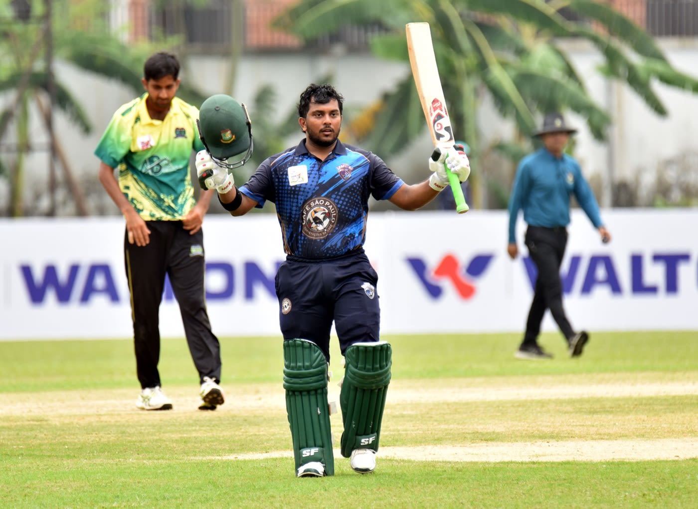 Zakir Hasan celebrates his 137 off 134