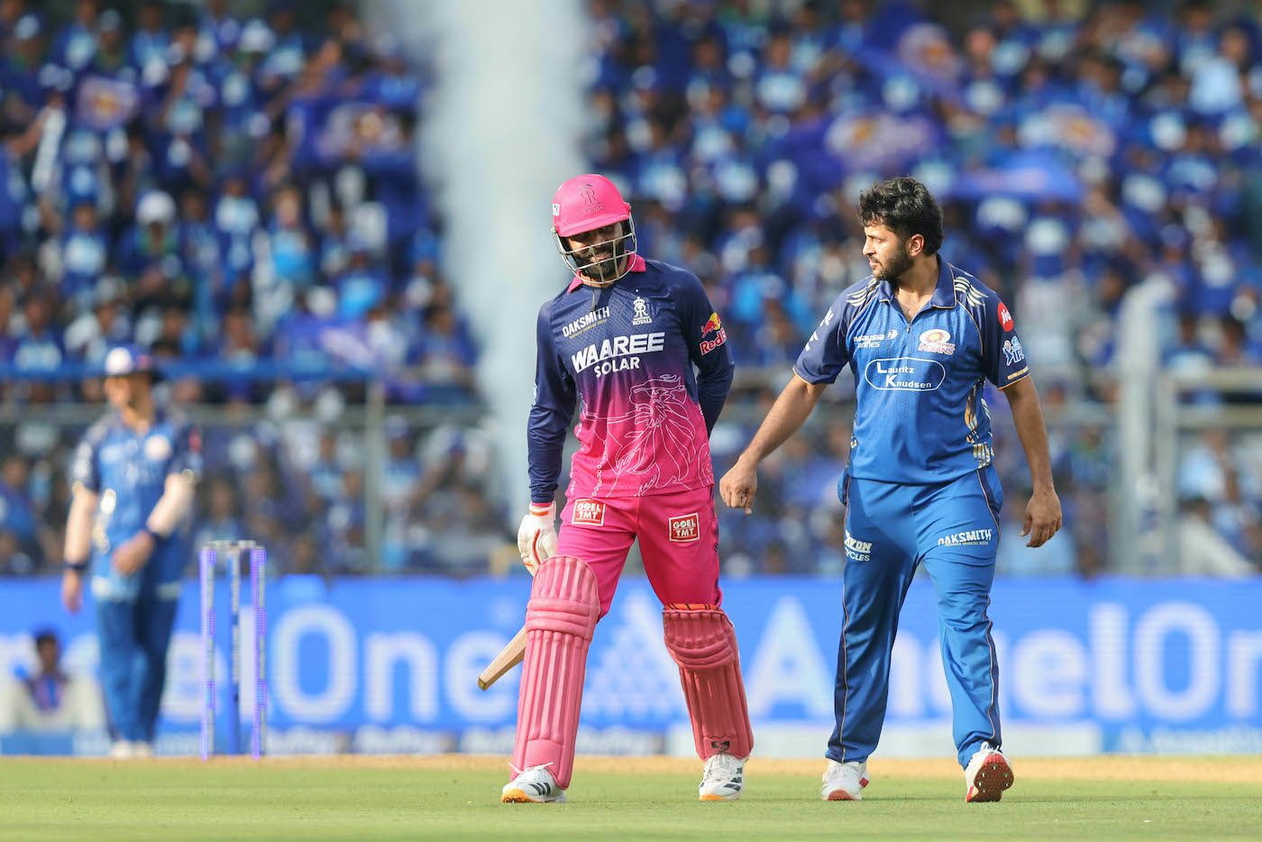 Ravindra Jadeja and Shardul Thakur shared light-hearted exchanges in the final over