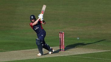 Lintott, Finch mastermind Kent thrashing of Surrey