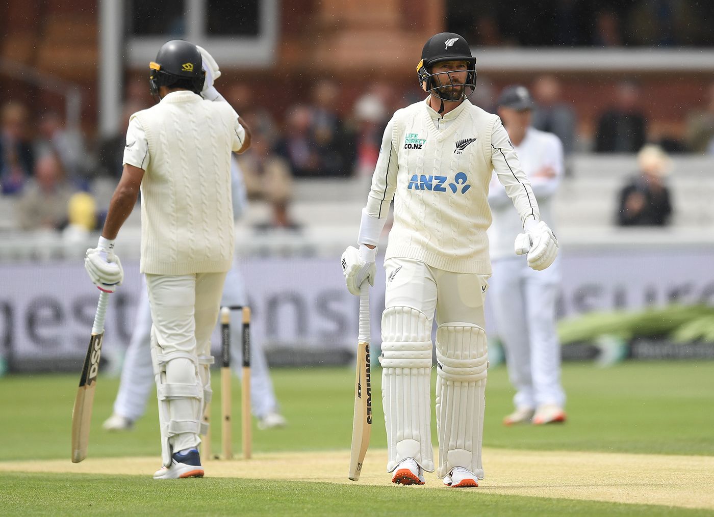 Rachin Ravindra and Devon Conway resumed New Zealand's chase