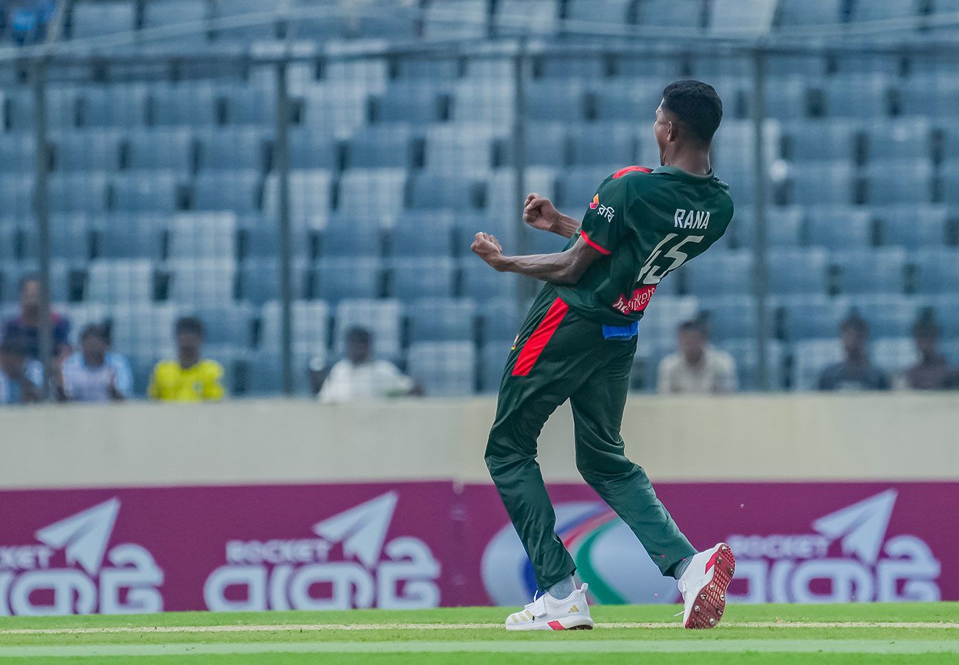 Nahid Rana lets out a roar after claiming a wicket