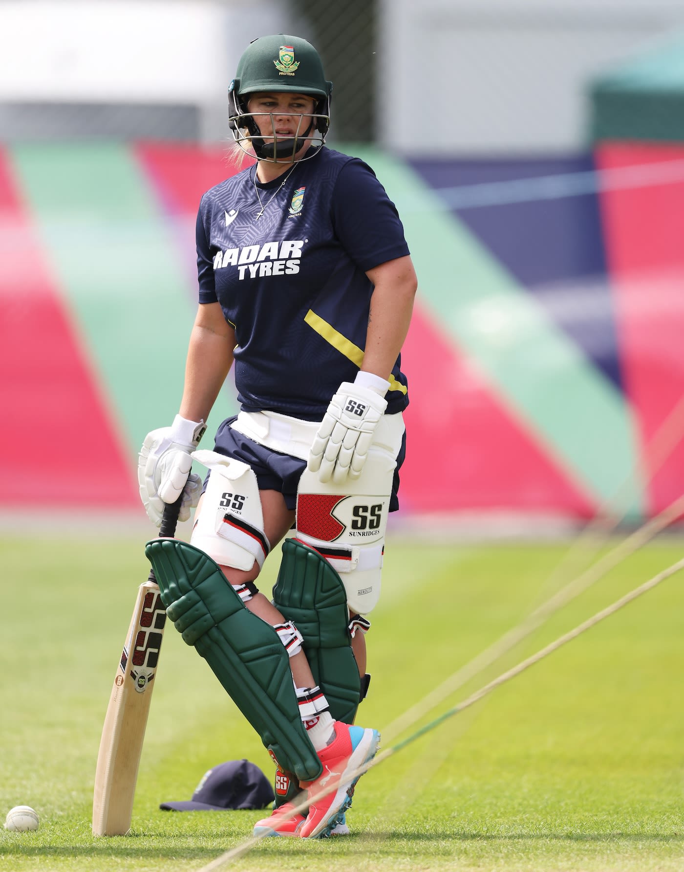 Dane van Niekerk spends some time in the nets