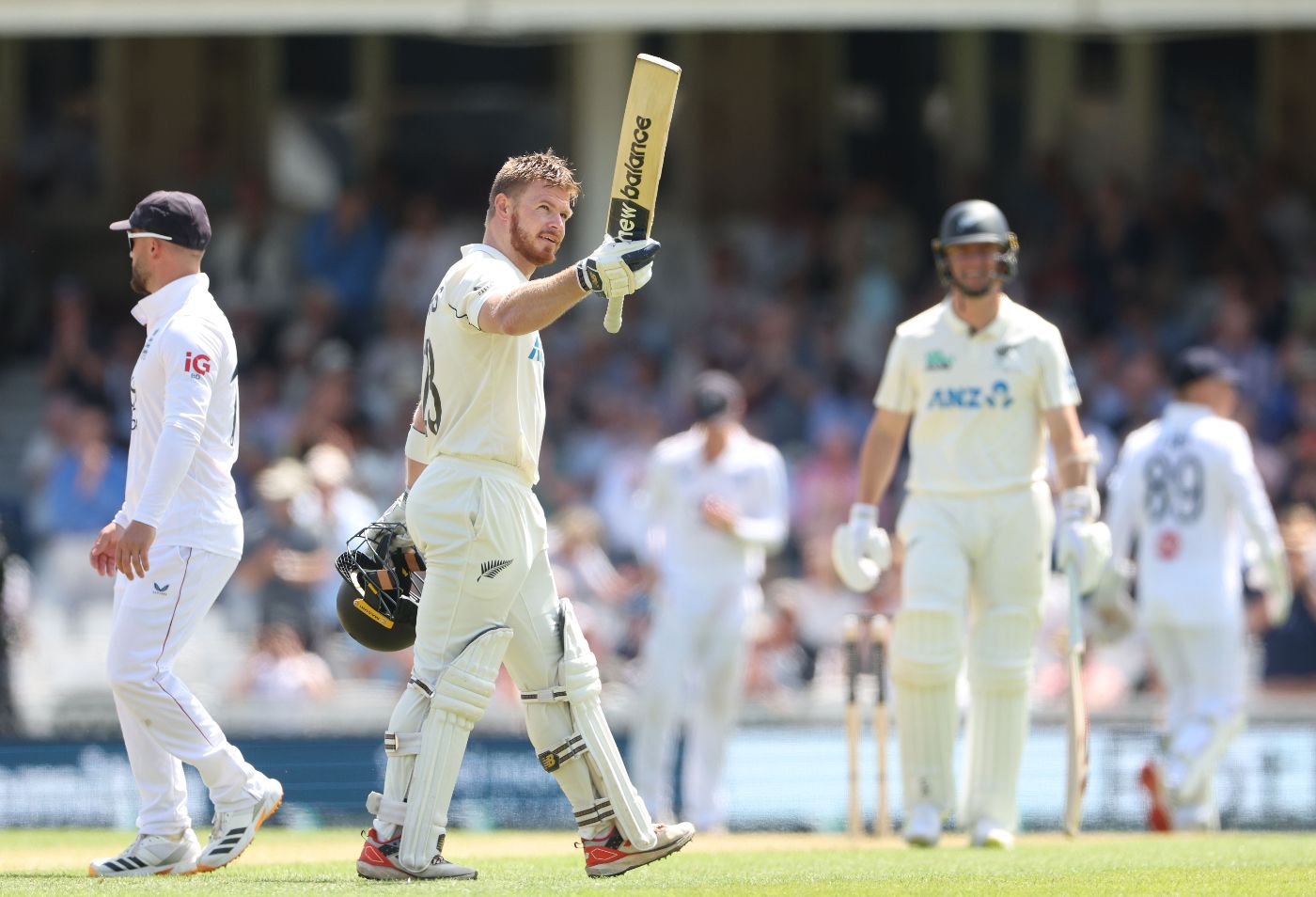 Glenn Phillips brought up his maiden Test hundred