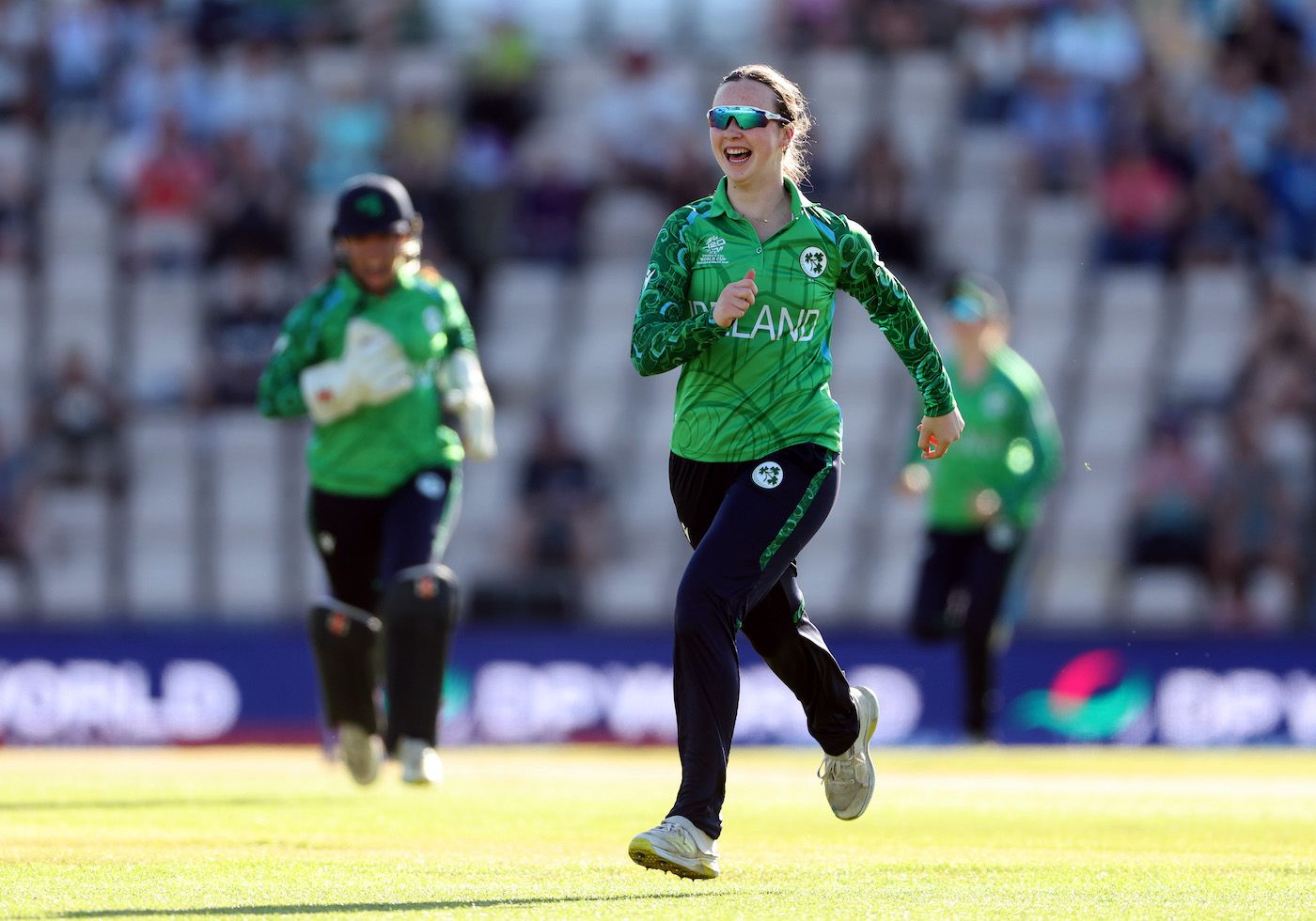 Aimee Maguire finished the first over with Georgia Plimmer's wicket
