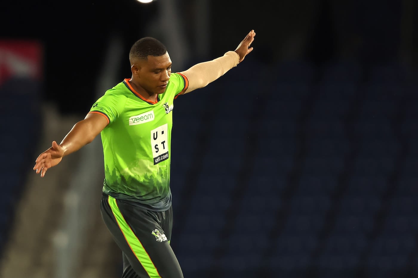 Ottneil Baartman knocked the Freedom innings off the rails