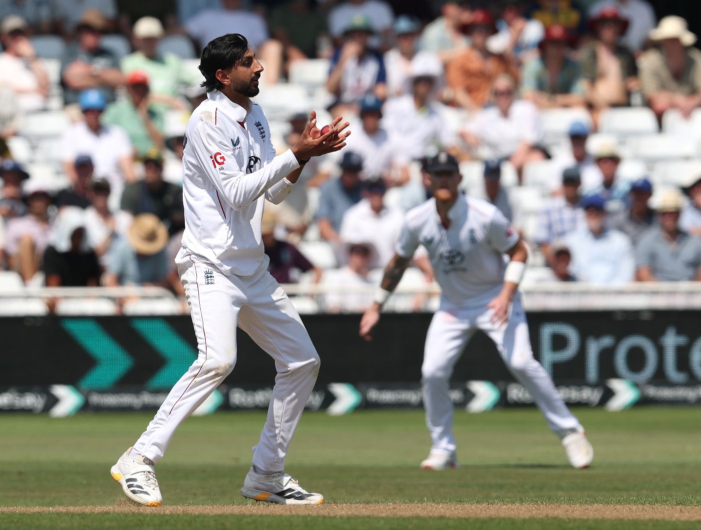 Shoaib Bashir clings onto a caught-and-bowled off Nathan Smith