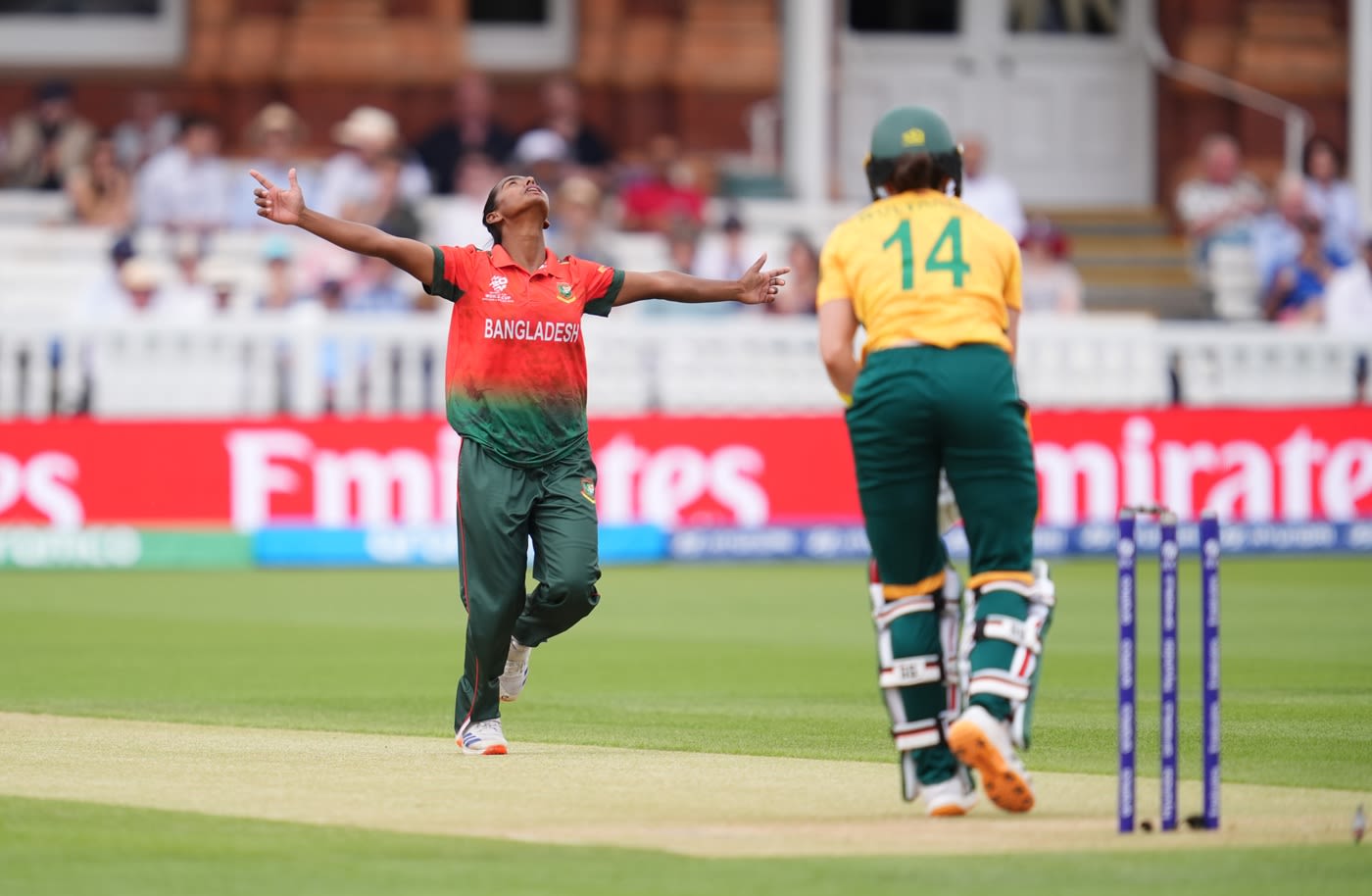 Marufa Akter cleaned up Laura Wolvaardt with the first ball of the chase