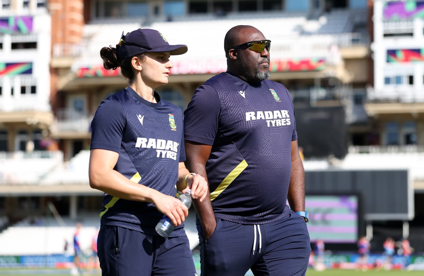 South Africa captain Laura Wolvaardt and coach Mandla Mashimbyi have a chat