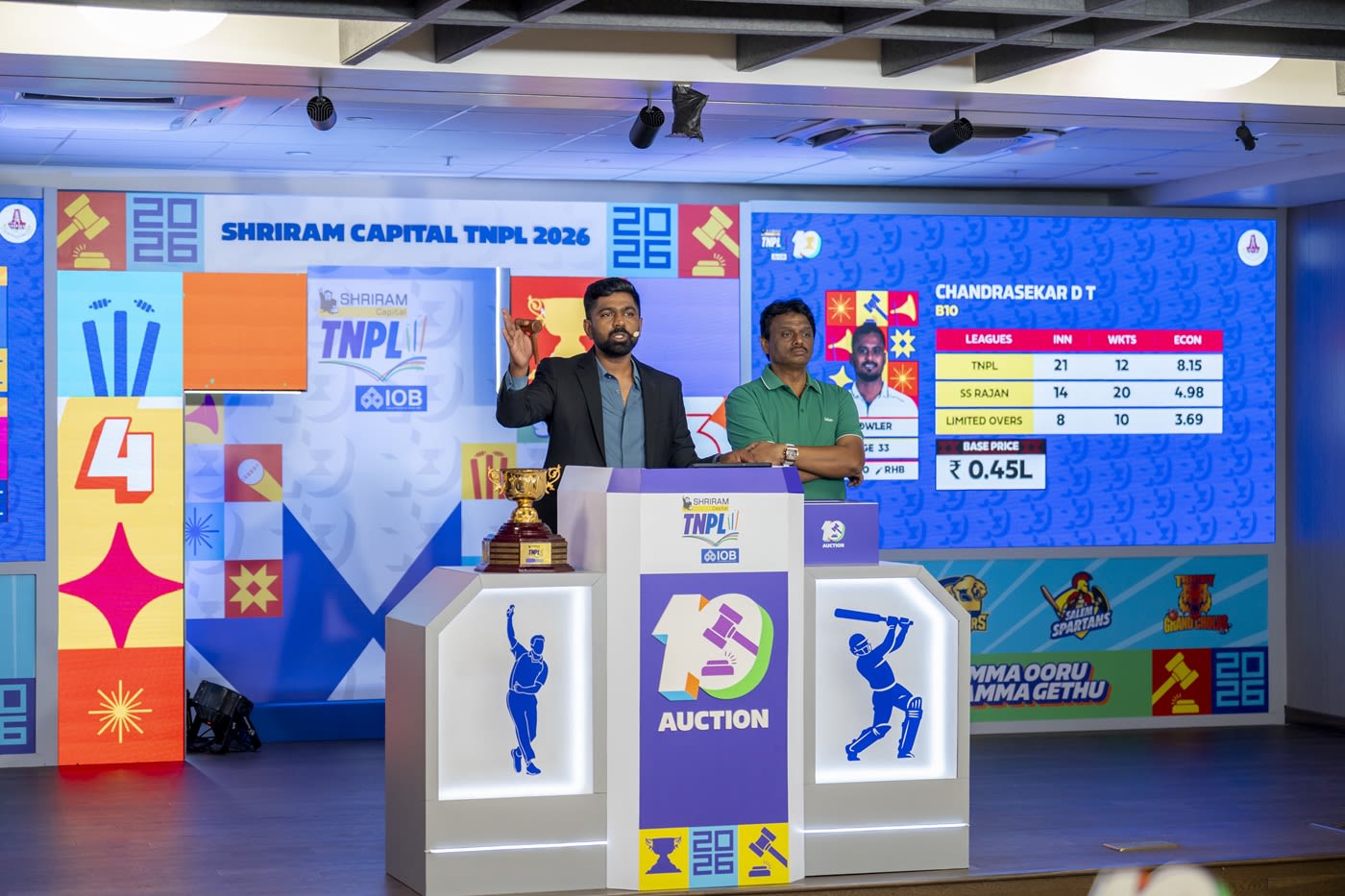 Abhinav Mukund and TNCA president TJ Srinivasaraj at the TNPL auction