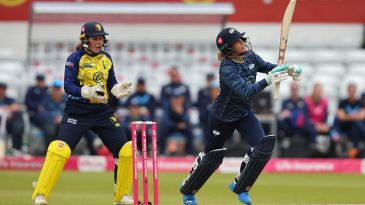 Winfield-Hill 99, Kalis 86* as Yorkshire romp to first Blast win