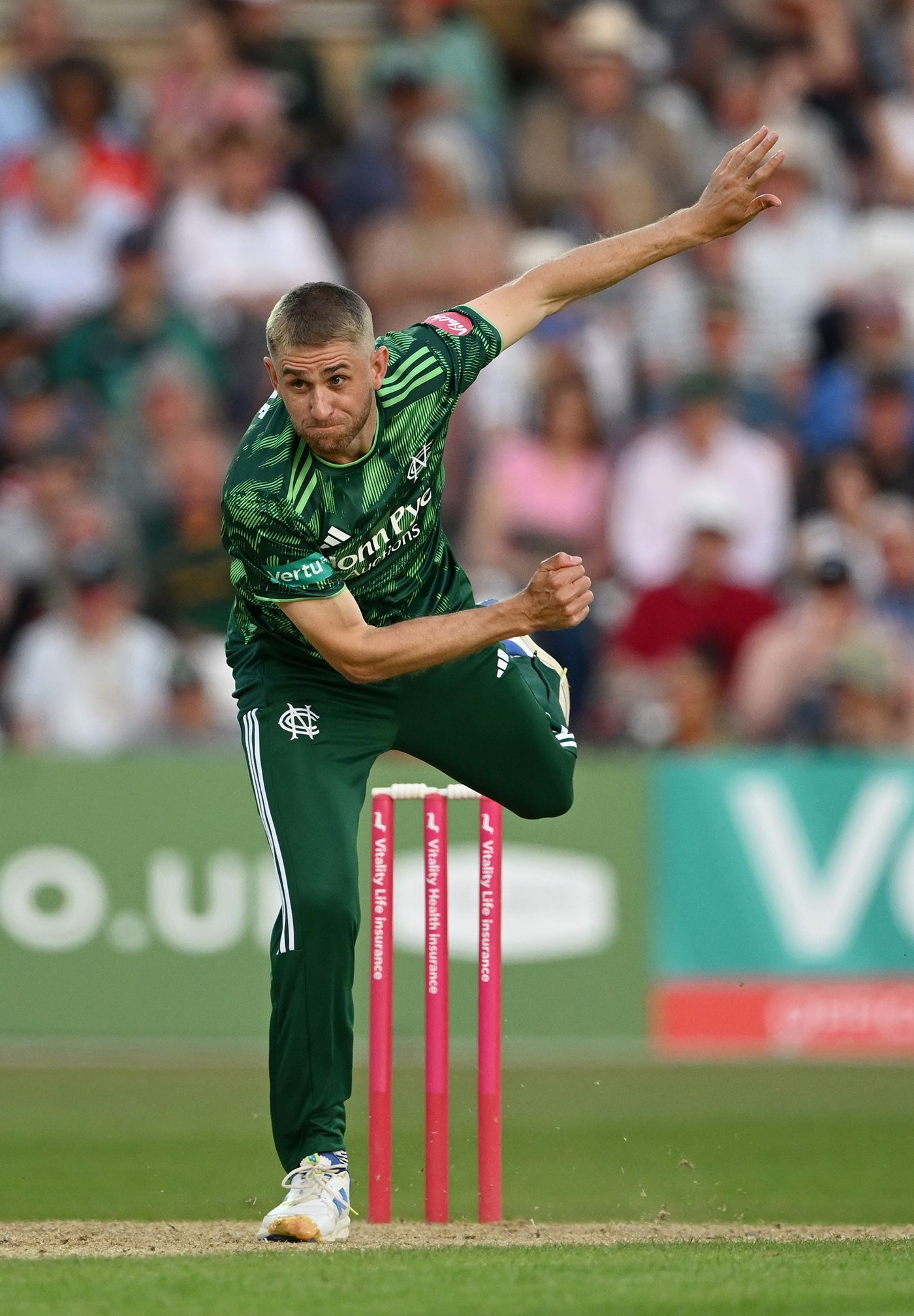 Olly Stone bowls in the Blast