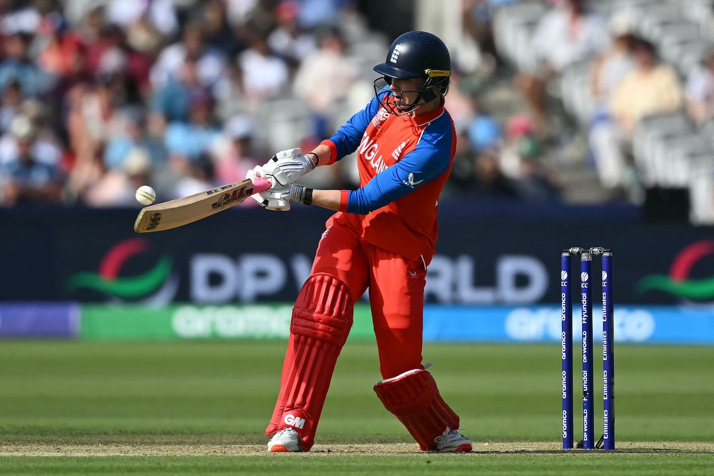 Freya Kemp supported her skipper to dig England out of a hole