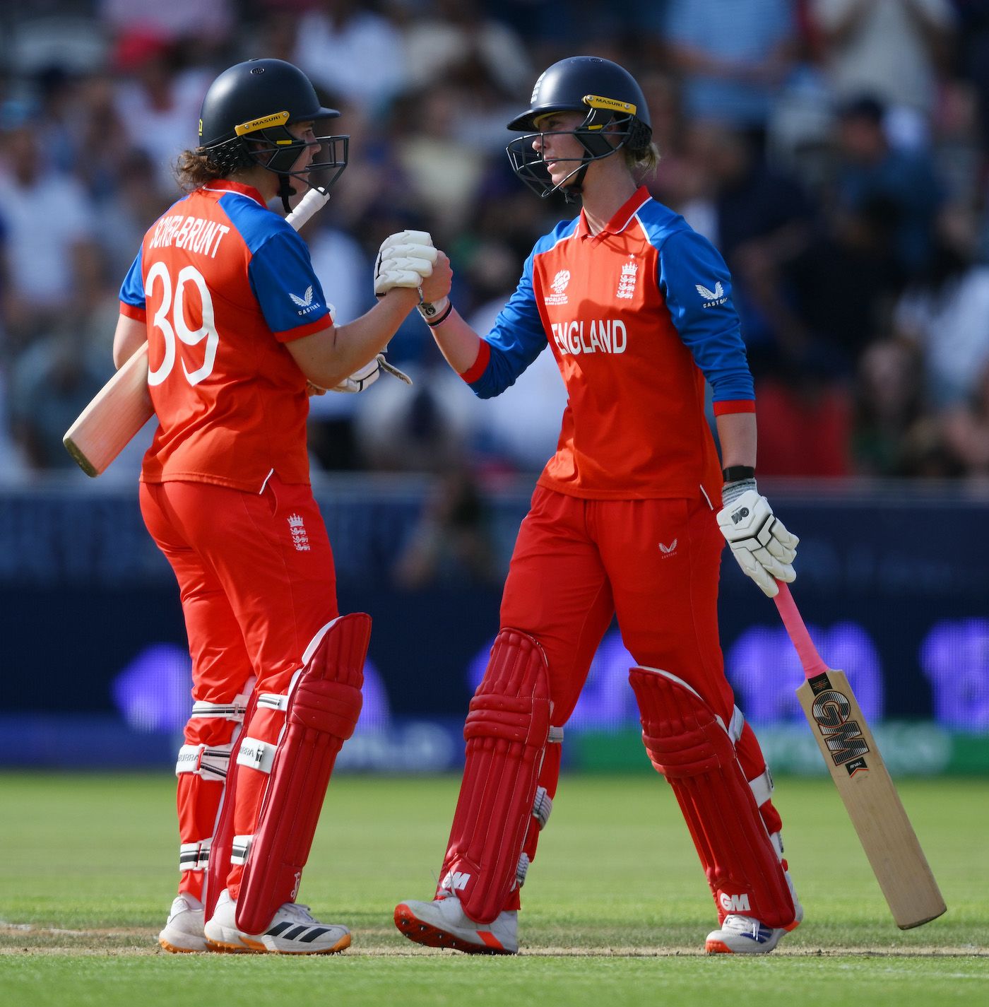Nat Sciver-Brunt and Freya Kemp's 80-run stand rescued England