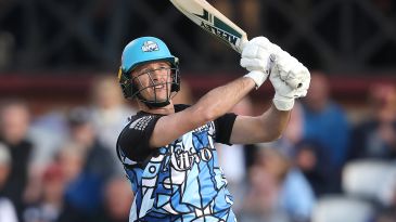 Roderick, bowlers keep Worcestershire in hunt for knockouts