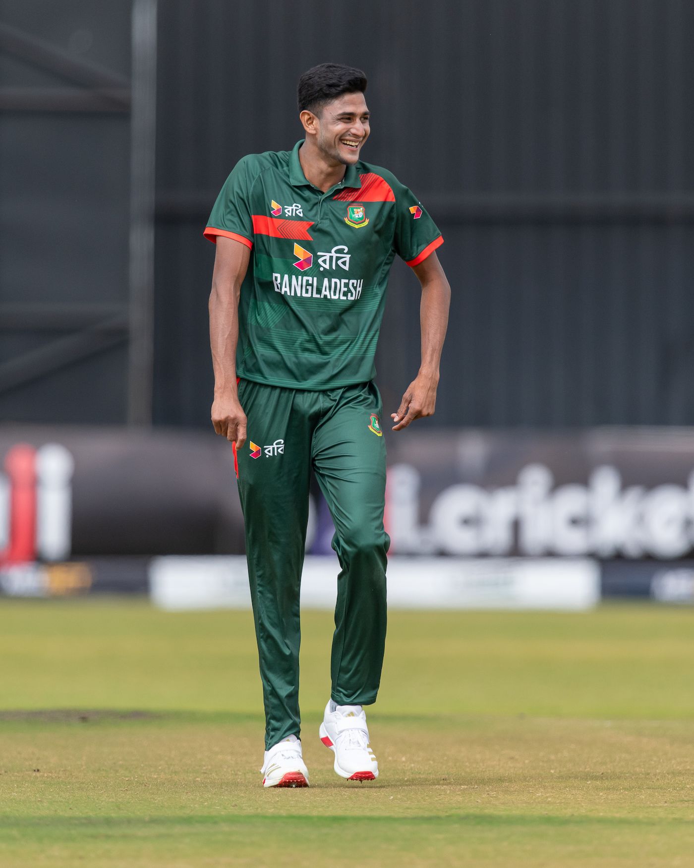 Nahid Rana took career-best and Bangladesh's best ODI figures of 6 for 21