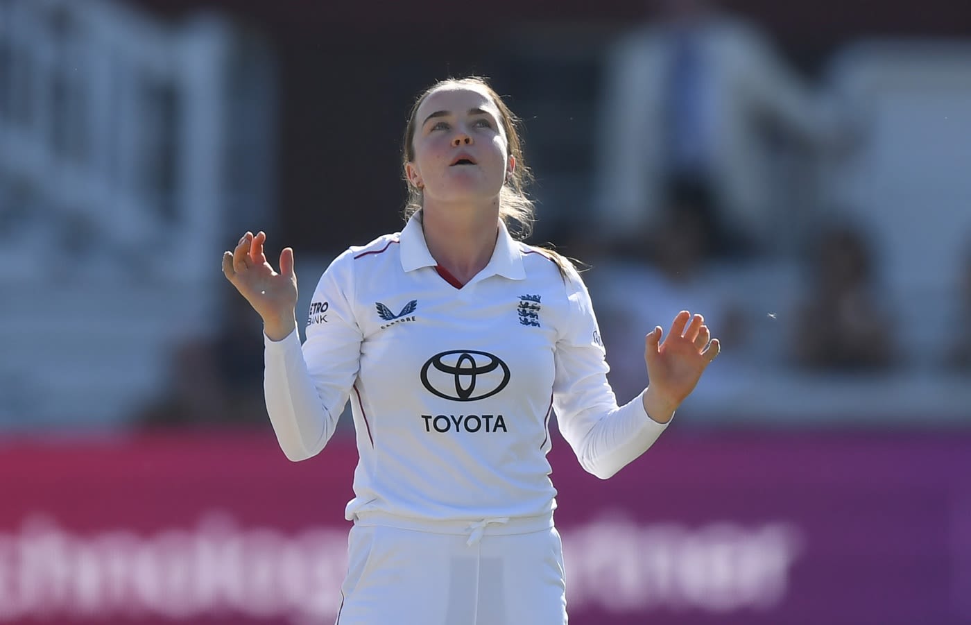 Mady Villiers and England were made to toil on a hot day