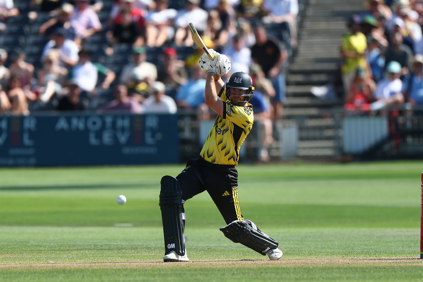 Dawid Malan climbs into a drive