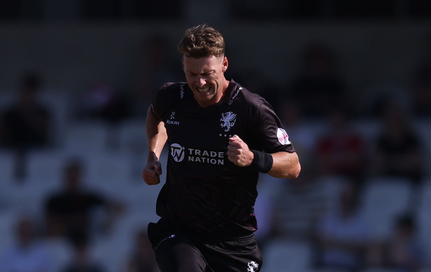 Riley Meredith removed Jonny Bairstow for 1