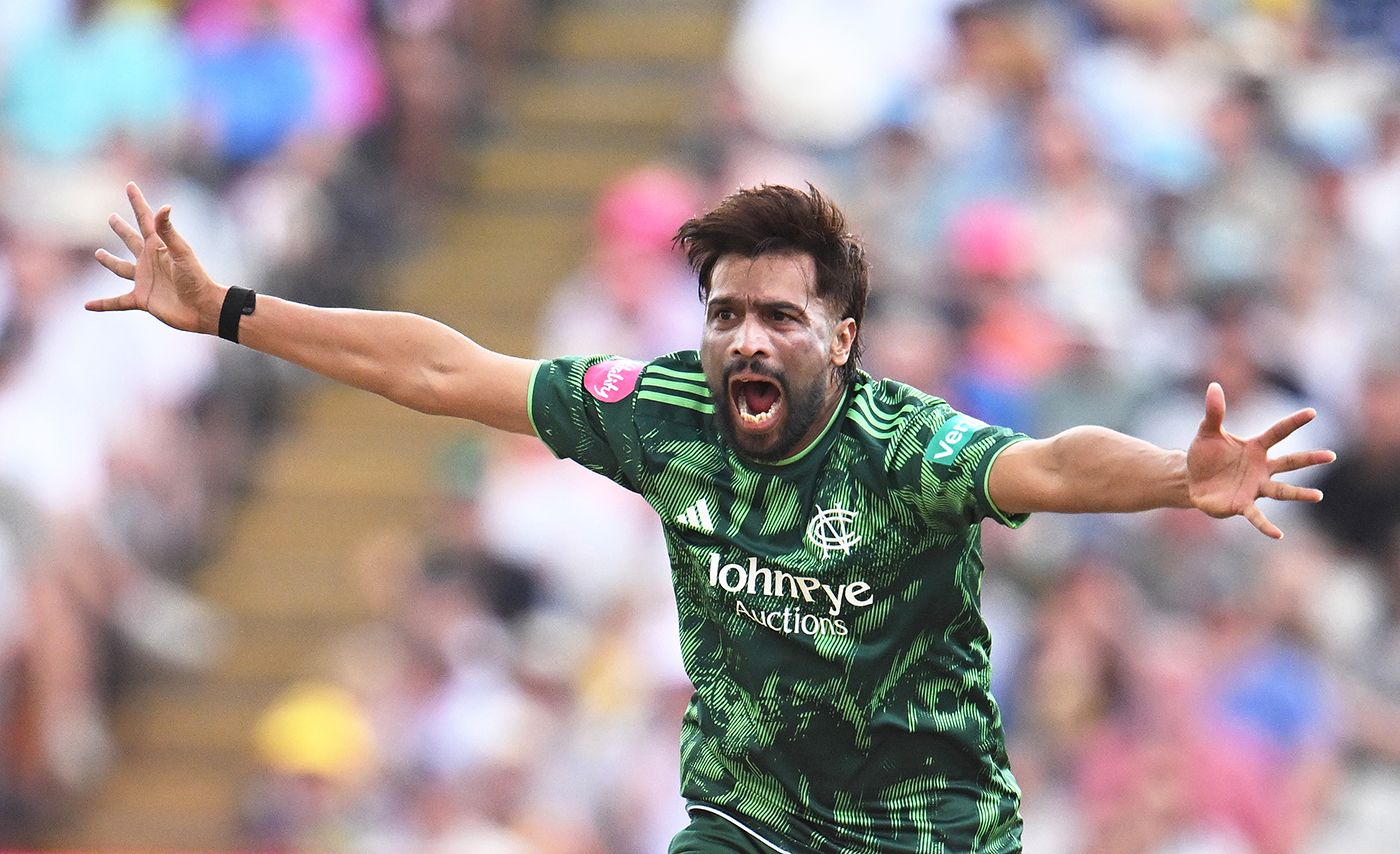 Mohammad Amir pleads for an lbw decision