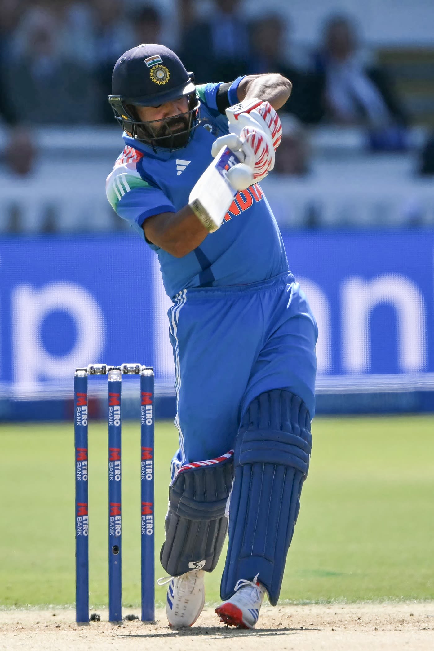 Rohit Sharma gets hold of the pull