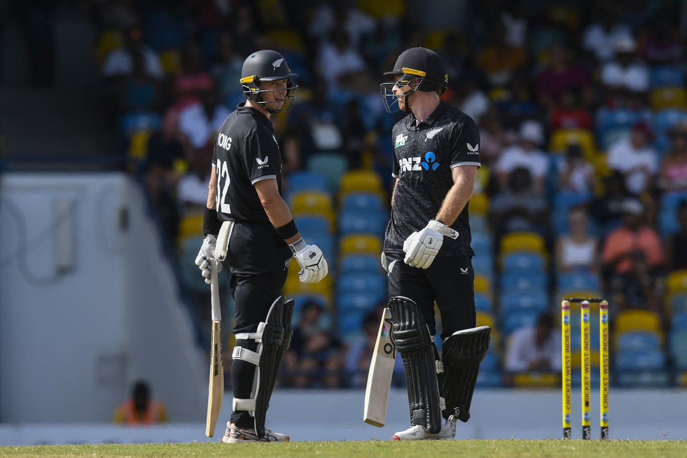 Will Young and Nick Kelly put up a 86-run stand