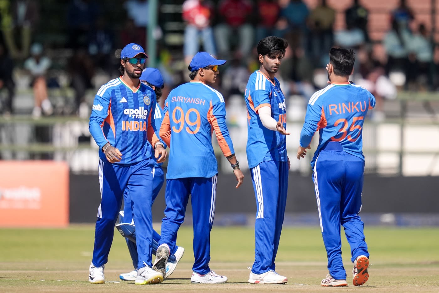 Mayank Yadav picked up two wickets inside the powerplay