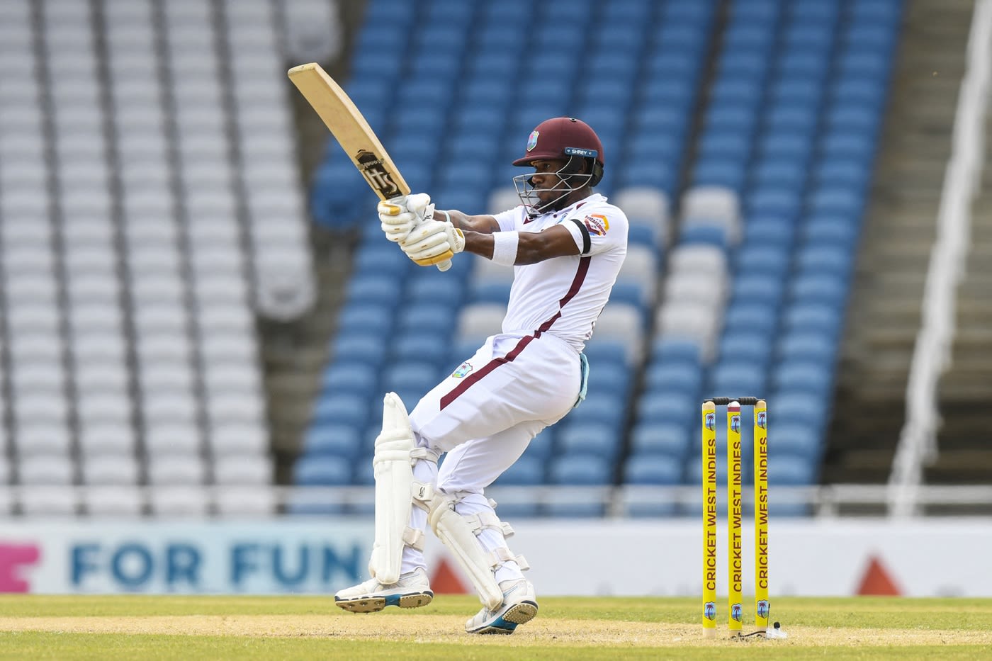 Kavem Hodge swivels into a pull