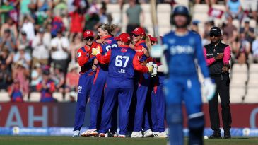 Bell holds nerve at death as Brave sneak one-run win