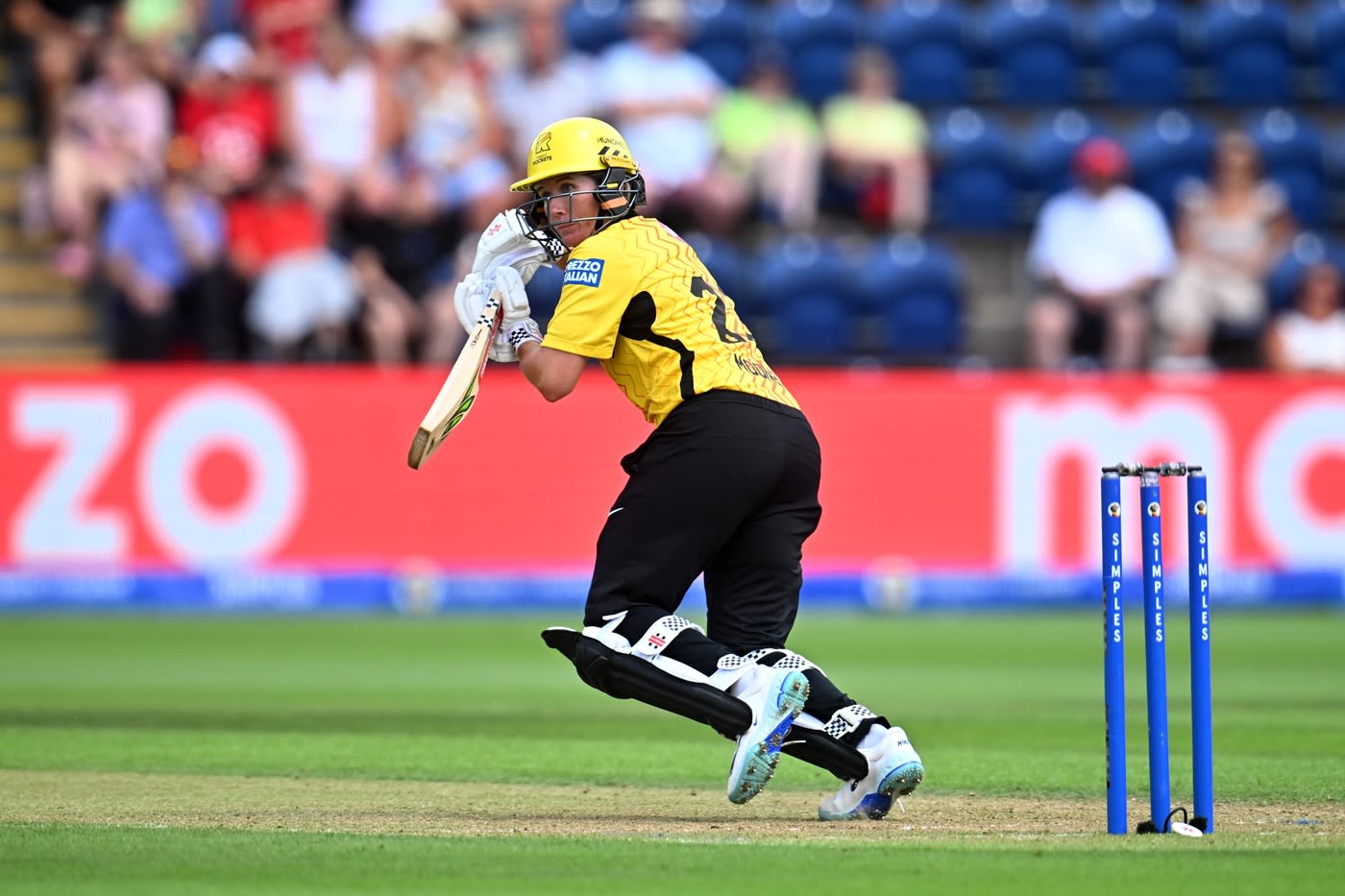 Beth Mooney shepherded the chase with 57