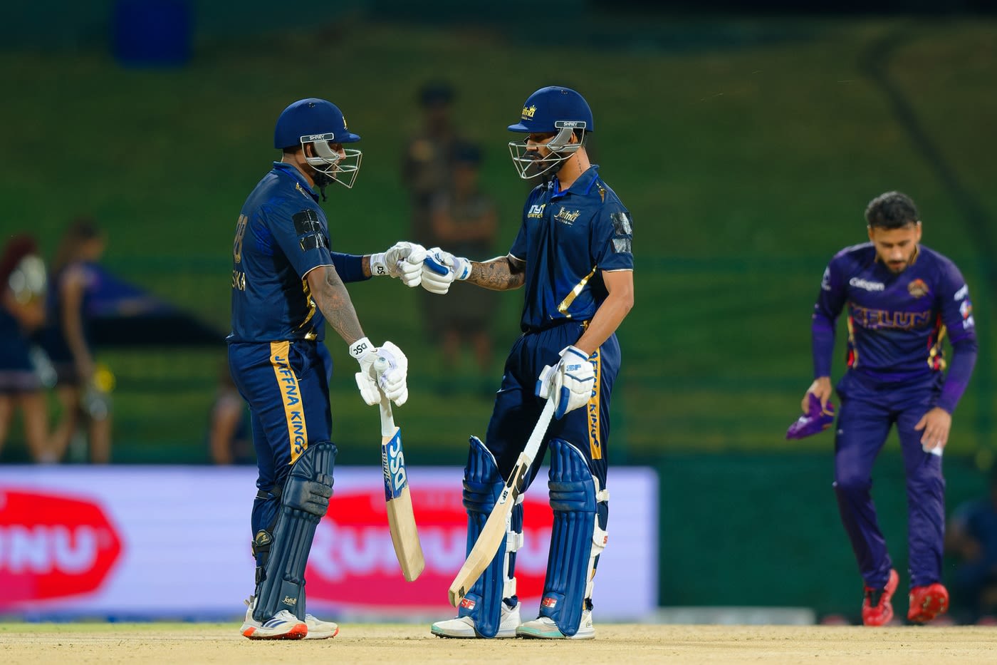 Avishka Fernando and Kamil Mishara blazed away at the start