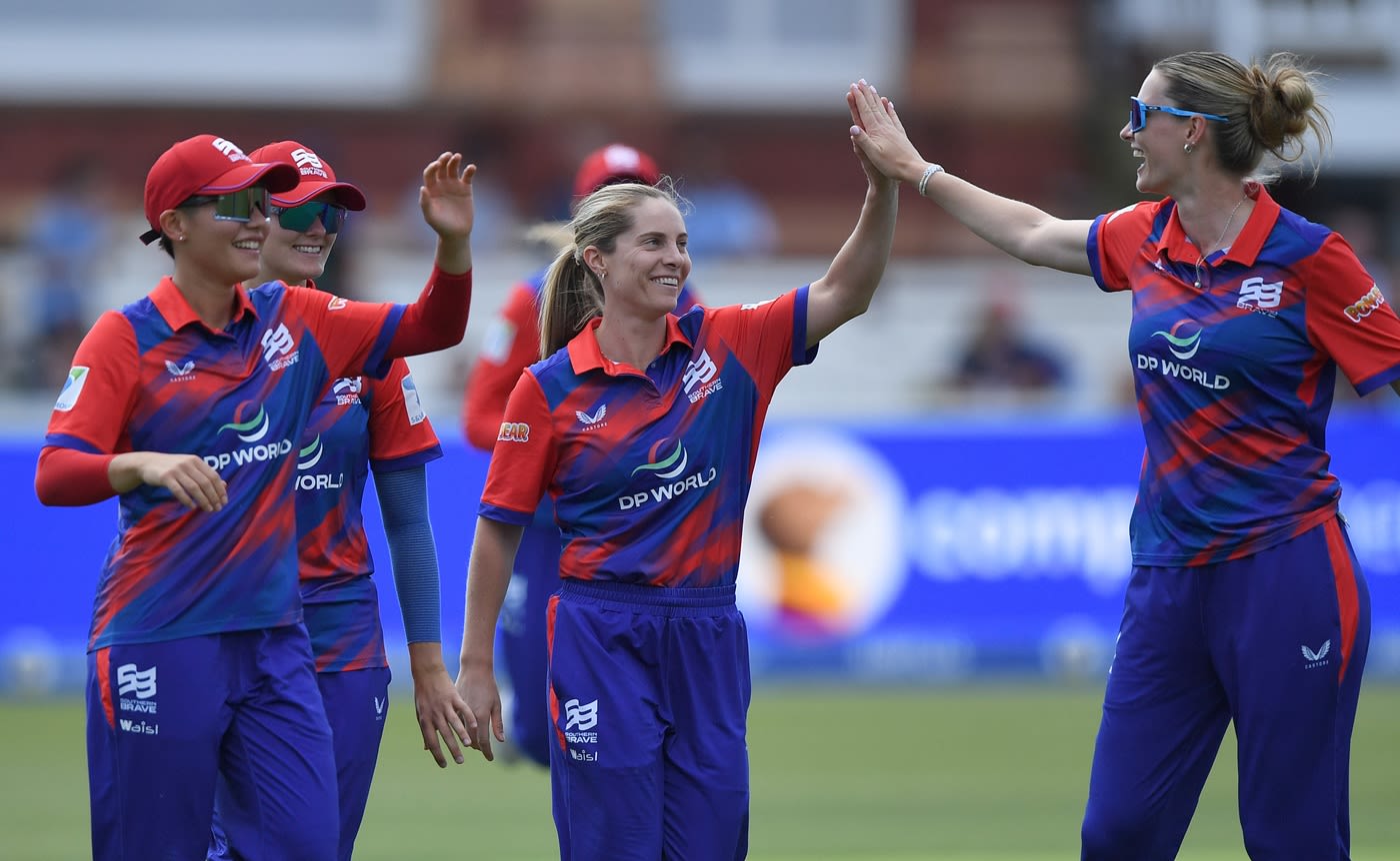 Sophie Molineux produced a double-strike for Southern Brave