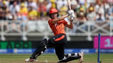 Annabel Sutherland keeps Sunrisers Leeds' slim Eliminator hopes alive