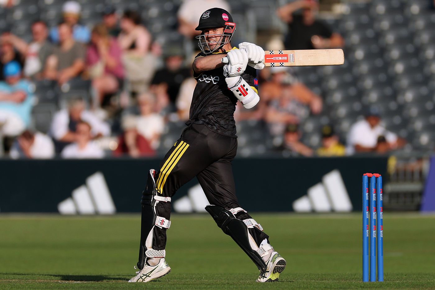 Ollie Price pulls for four