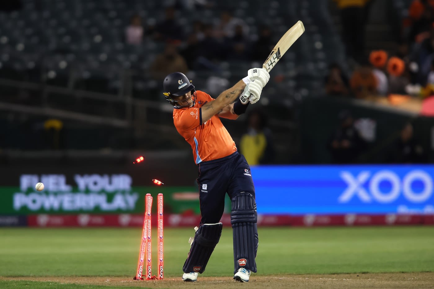 Finn Allen is bowled by Amshi de Silva