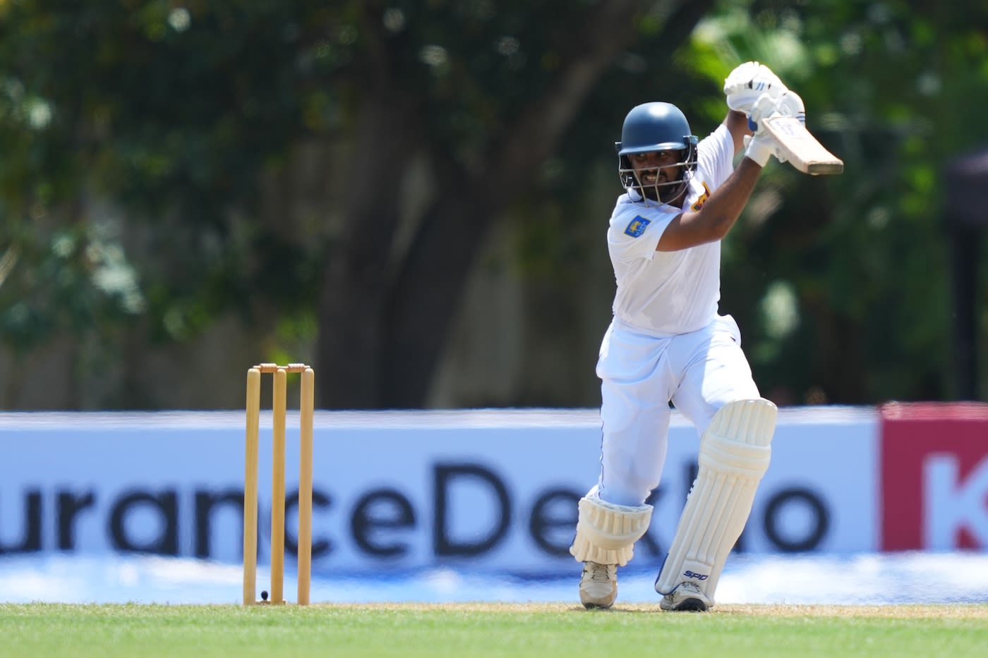 Ravindu Rasantha played a steady hand