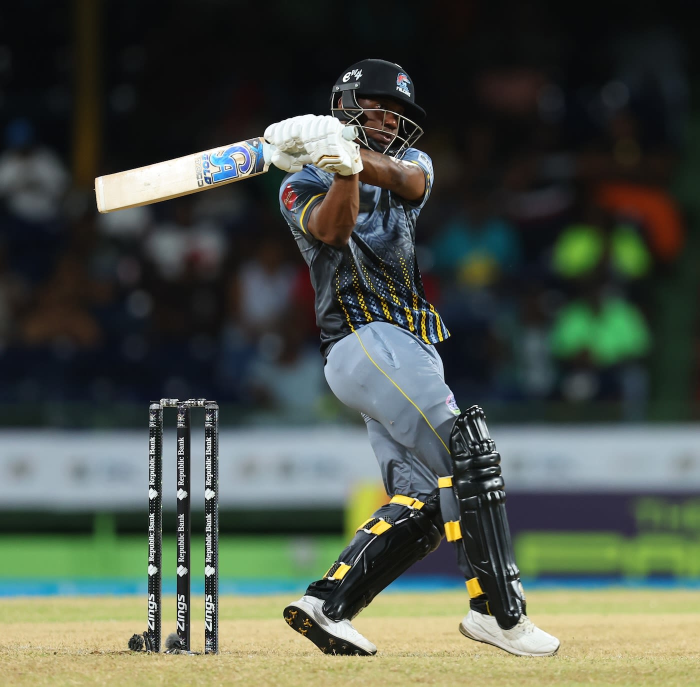 Evin Lewis got the chase off to a flier
