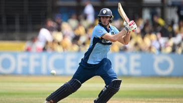Andersson kills off Hampshire's hopes
