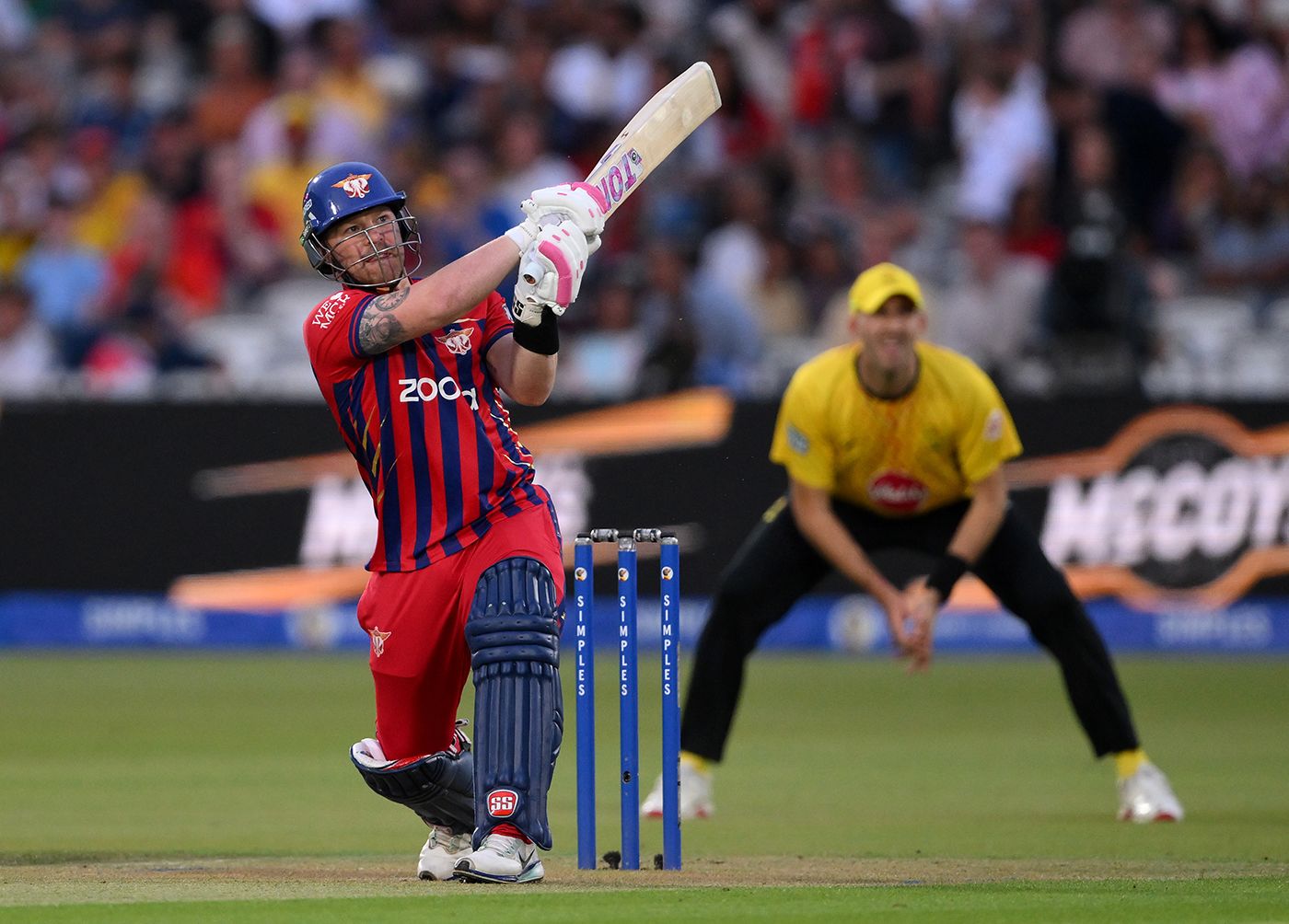 Tim Seifert swings into the leg side