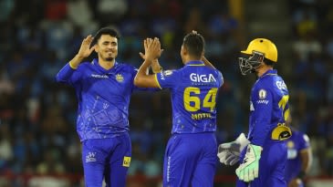 De Kock, Rutherford, spinners script Tridents' second straight win