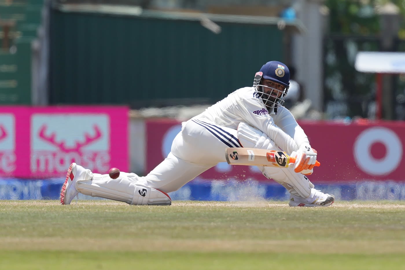 Rishabh Pant brings out the sweep