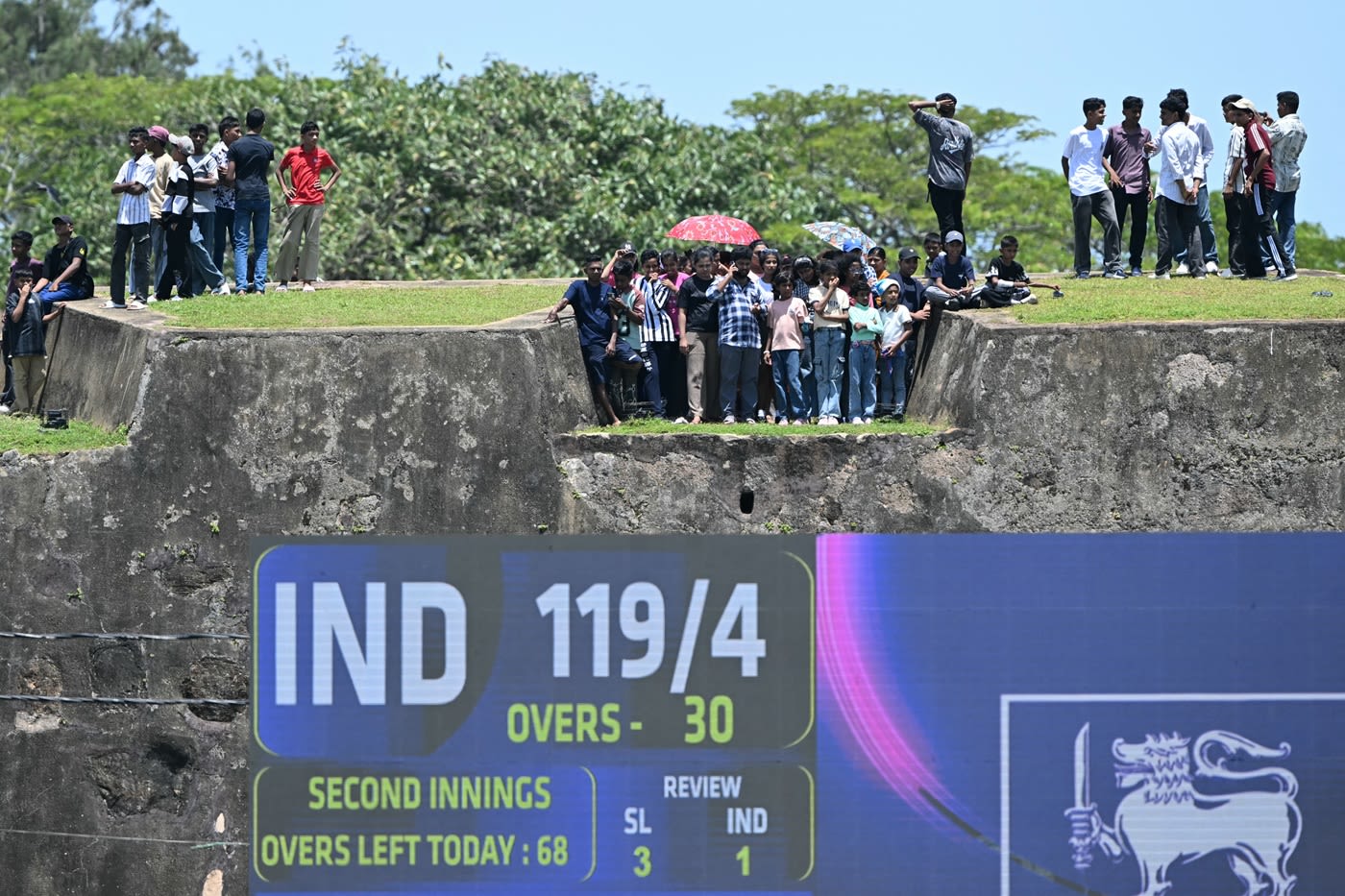 The fans in Galle get in on the action