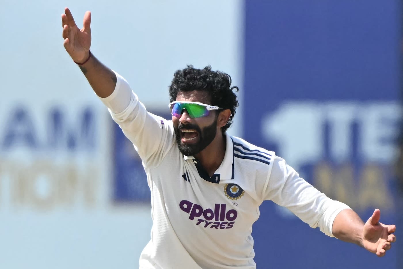 Ravindra Jadeja goes up in appeal