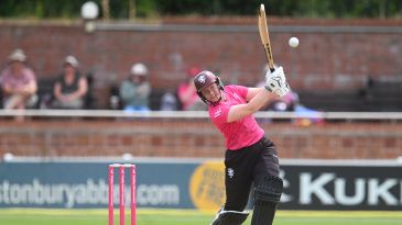 Somerset overpower Essex through Odgers, Luff tons