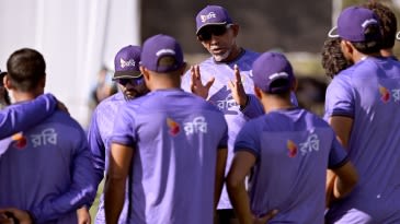 'Australia are going to come harder at us' - Simmons to high-flying Bangladesh